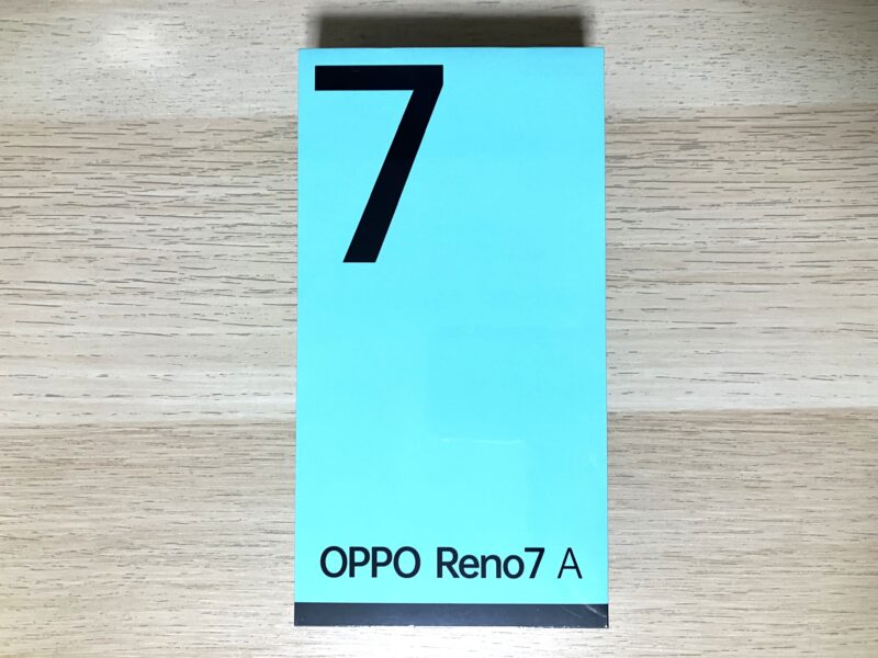 『OPPO Reno7 A』パッケージ（正面）