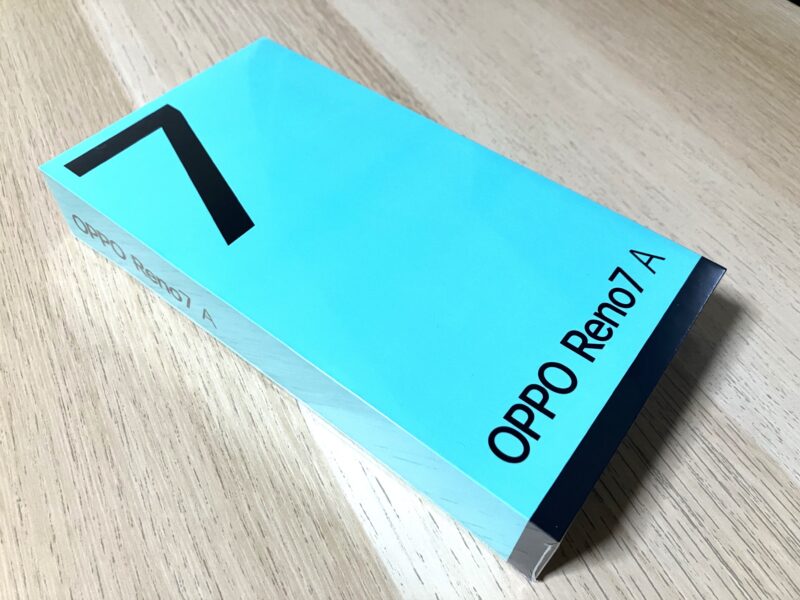 『OPPO Reno7 A』パッケージ